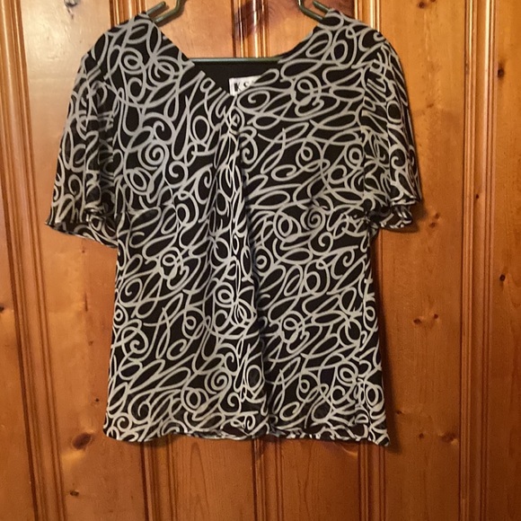 Size 16W top & bottom skirt with built in slip Women’s KSL Built in slip on both - Picture 2 of 6